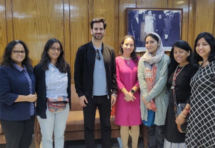 Group of researchers and journalists at the first workshop in India