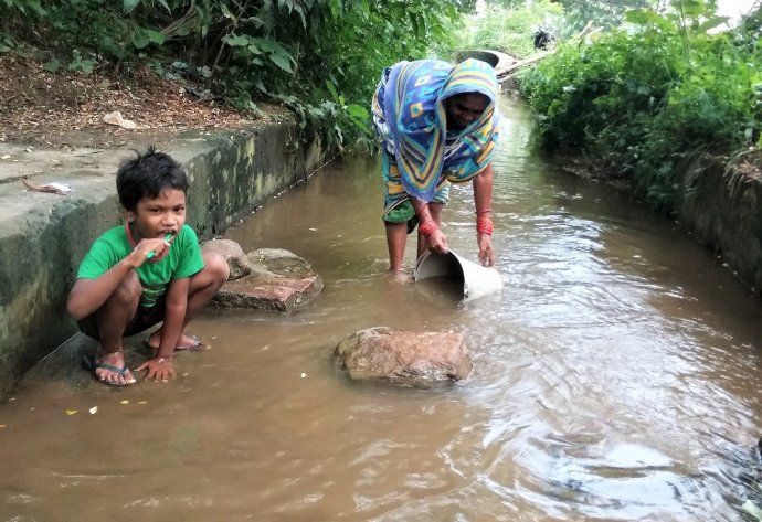 Can I get safe drinking water? Credit: Deepak Ratha