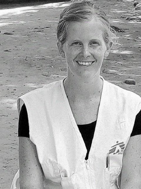 Dr Elise Farley