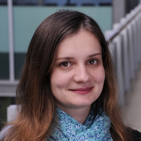 Dr Monica Abrudan